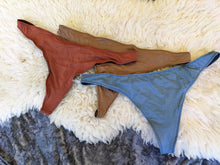 Load image into Gallery viewer, Smooth Hem Thong Panties | 3 Pack
