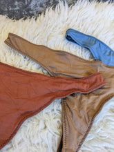 Load image into Gallery viewer, Smooth Hem Thong Panties | 3 Pack
